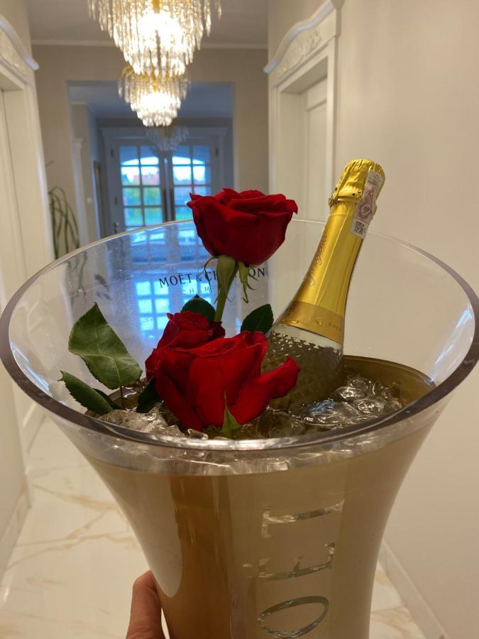La Rose Residence Mikołajki 外观 照片